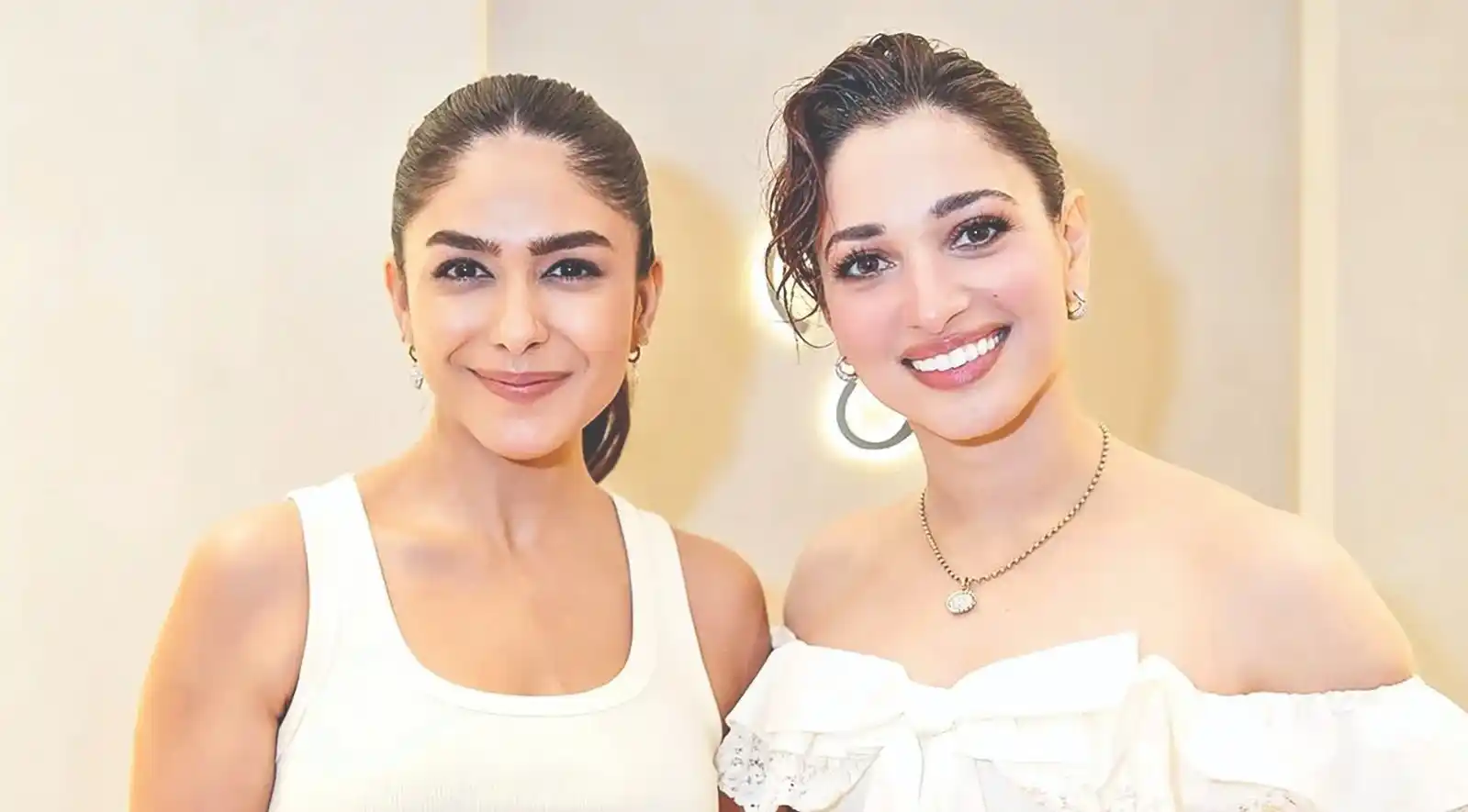 Gorgeous Mrunal Thakur Adds Star Power to Tamannaah Bhatias Jewellery Launch 1