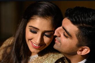 Raunaq Rajani Alleges Wife Suffered Rib Fracture During Mumbai Protest, Says Couple Plans Legal Action 20 Comedian Raunaq Rajani speaking in a video about the Mumbai protest incident.