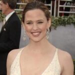 Jennifer Garner speaking about authenticity and social media during a promotional interview