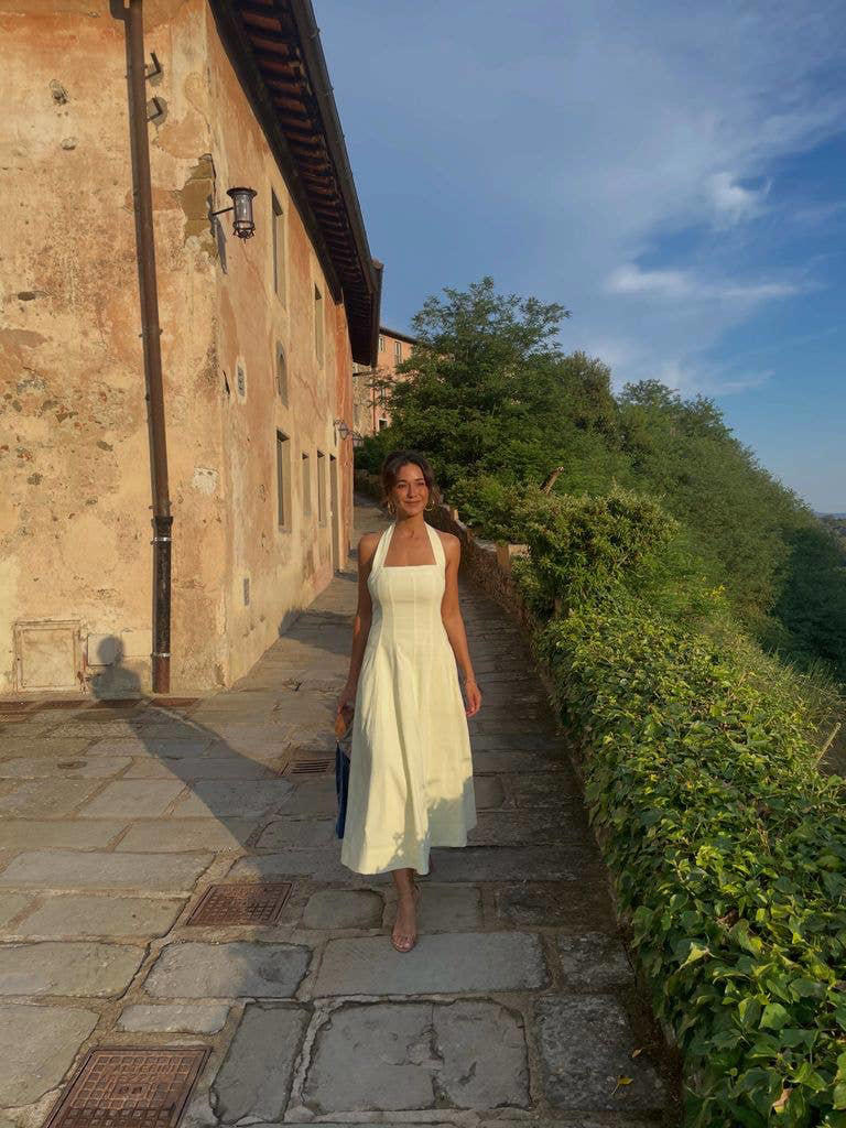 Isla Fisher and Emmanuelle Chriqui Bring Timeless Elegance to a Dream Wedding in Tuscany 13 dfgfdg