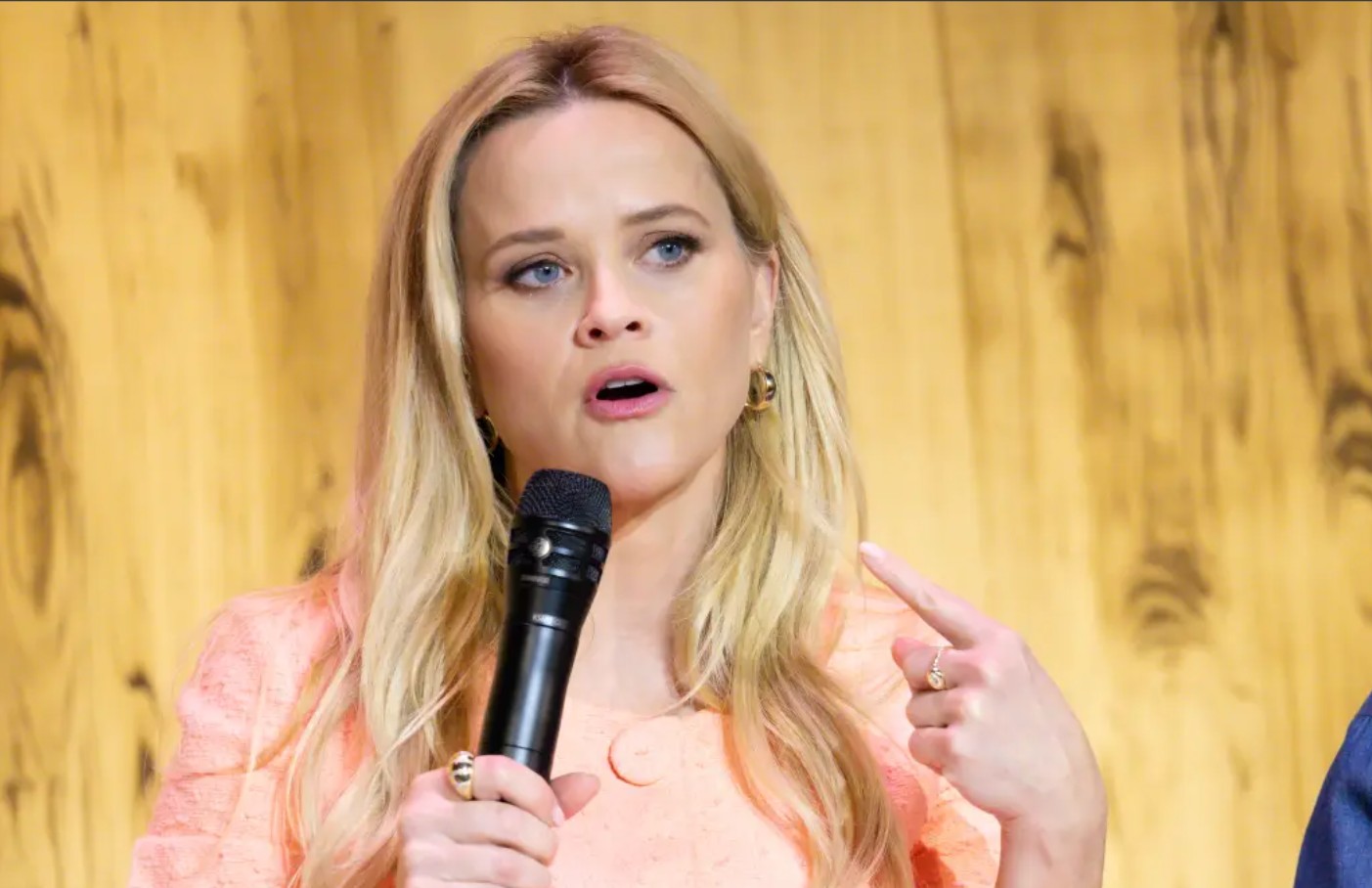 Reese Witherspoon Says Dad John Is ‘Fine Now’ After Hospitalization Following Reported Fall 11 Reese Witherspoon and her father John Draper Witherspoon
