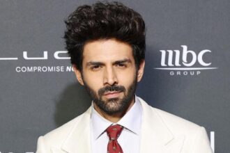 Kartik Aaryan reportedly suffers knee injury while shooting for Kabir Khan film